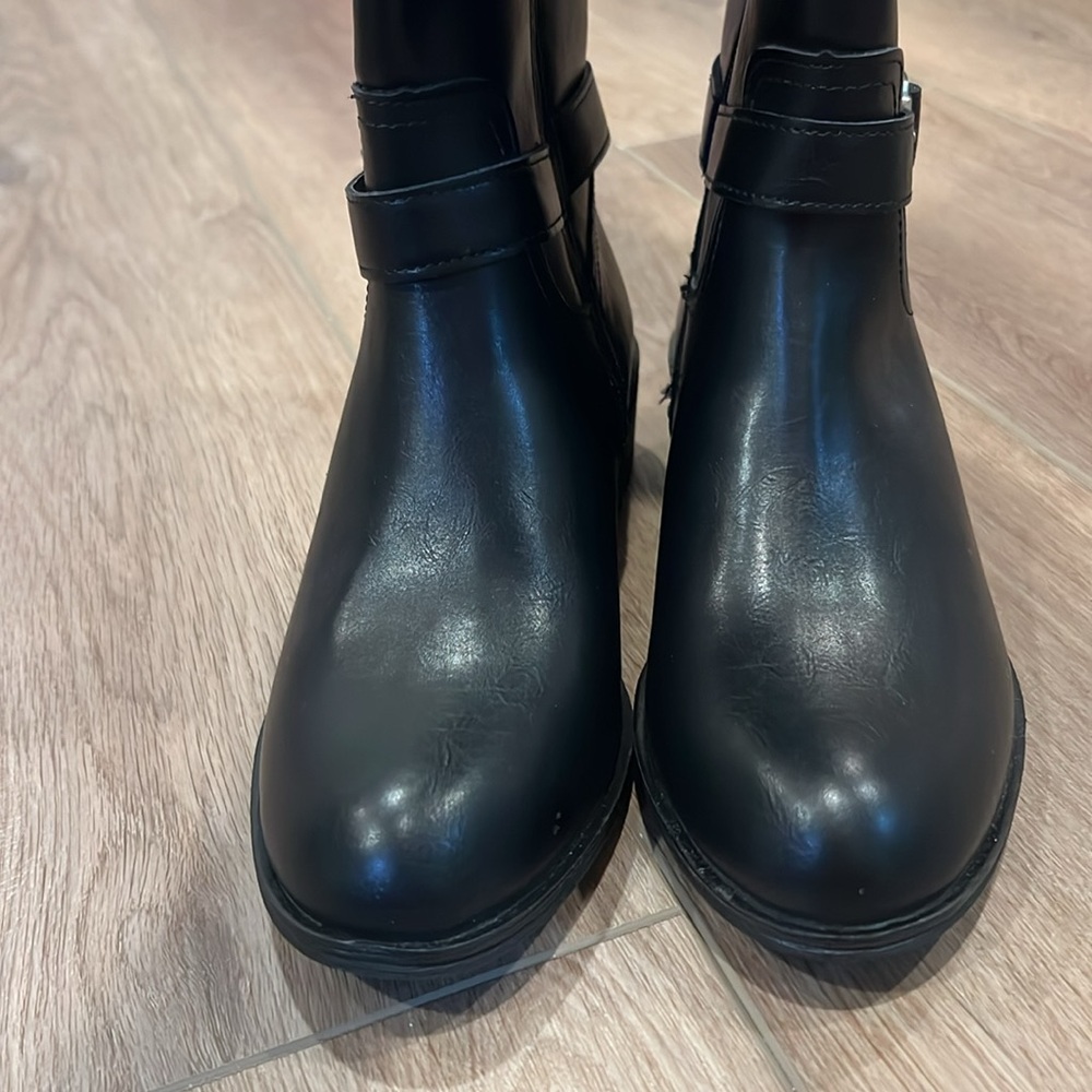 St. John’s Bay Danwood Riding Black & Brown Knee-High Boots Size 7M Memory-foam - Picture 12 of 16